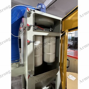 Sand blasting machine